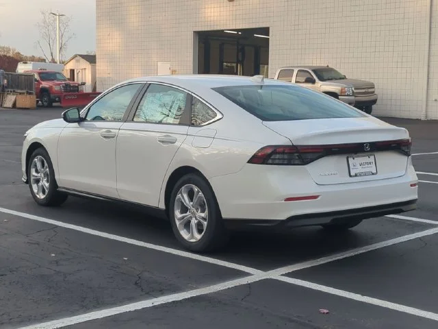 New 2026 Platinum White Pearl Honda LX image 8