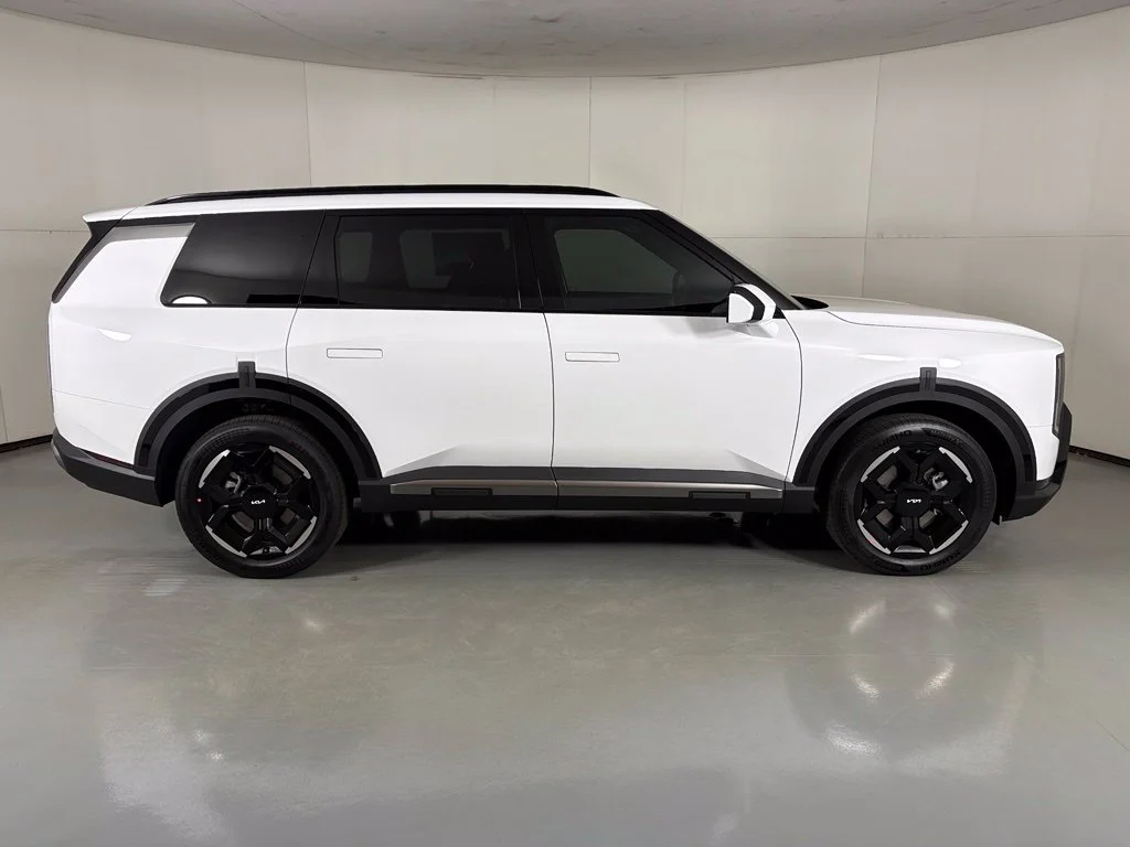 New 2027 Glacial White Pearl Kia EX image 9