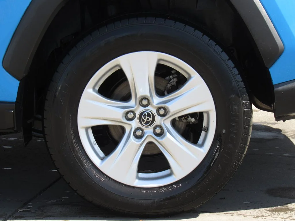 Certified Used 2019 Blue Flame Toyota XLE image 10