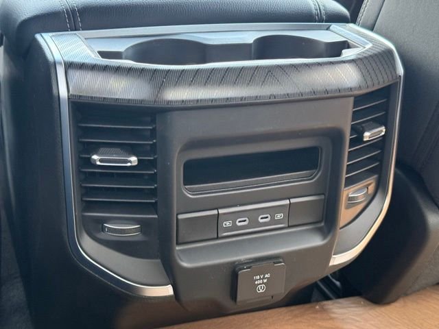 New 2026 Diamond Black Crystal Pearl-Coat Exterior Paint RAM BIG HORN image 15