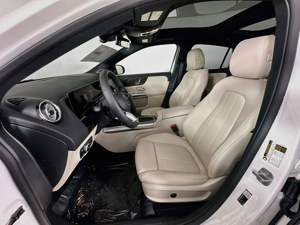 New 2026 Polar White Mercedes-Benz GLA 250 image 20