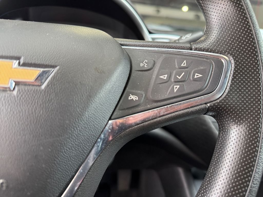 Used 2024 Gray Chevrolet LT image 25
