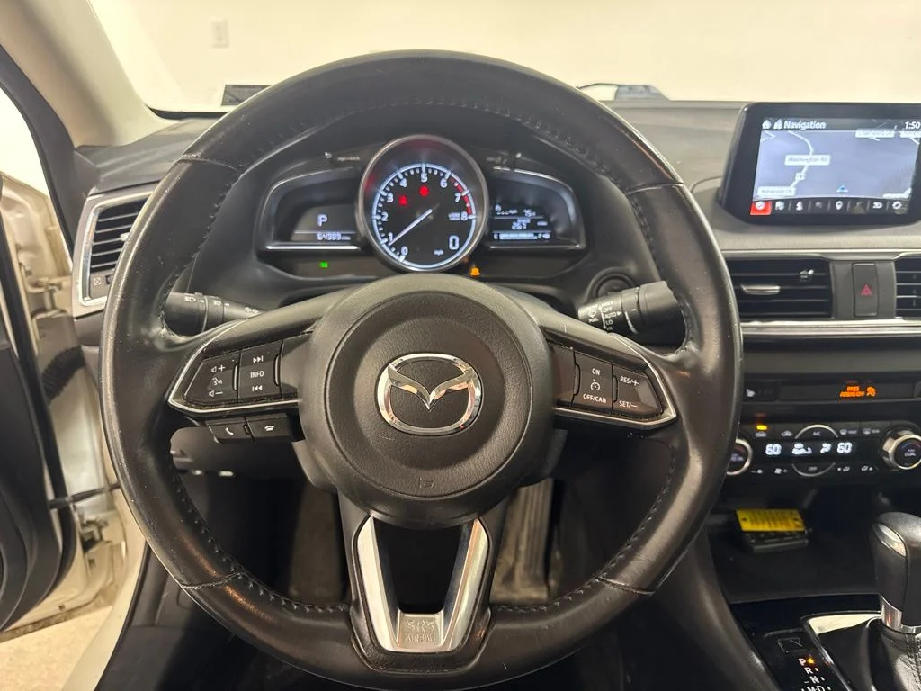 Used 2018 Snowflake White Pearl Mazda Grand Touring image 11