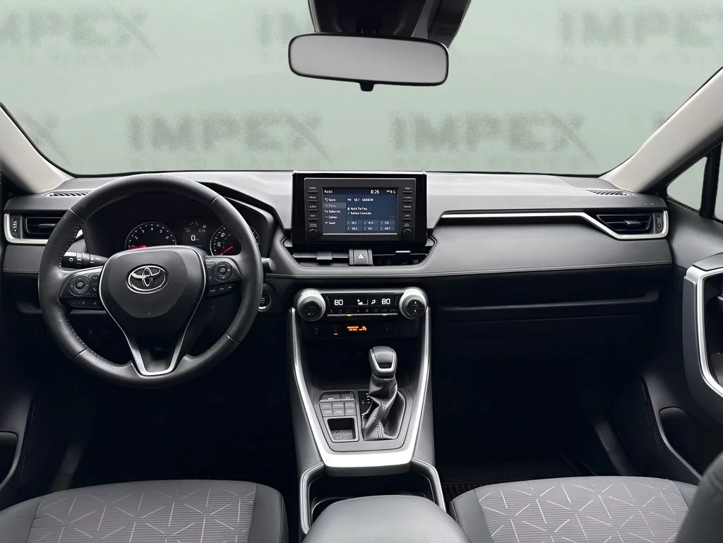 Used 2019 Gray Toyota XLE image 13