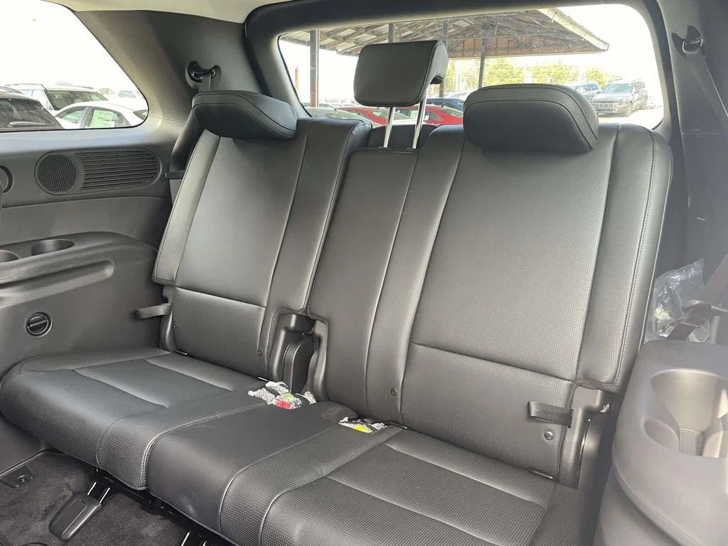 New 2026 White Hyundai SEL Premium image 12