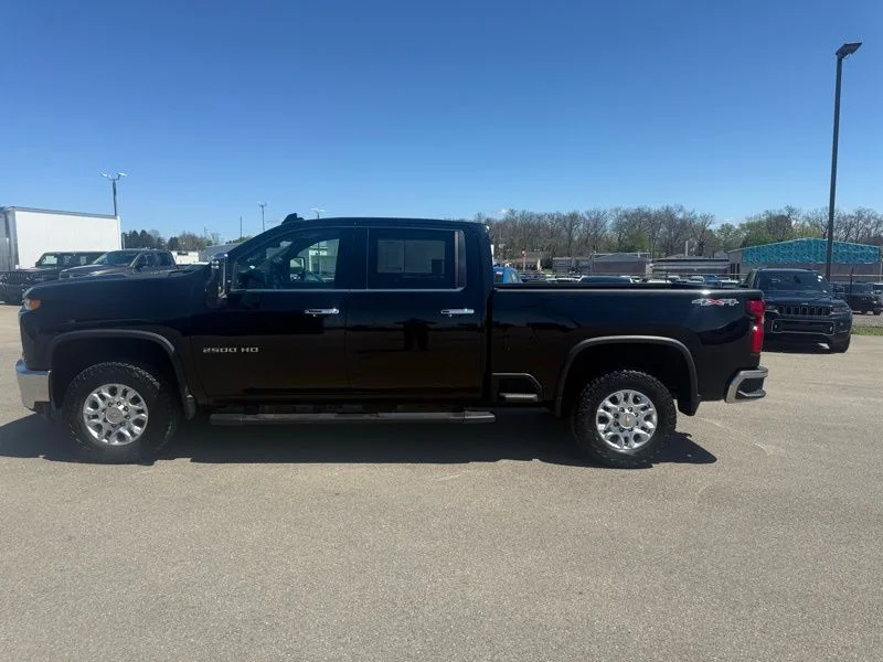 Used 2022 Black Chevrolet LTZ image 9