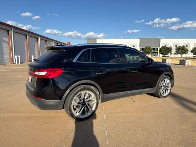 Used 2018 Black Lincoln Reserve image 5