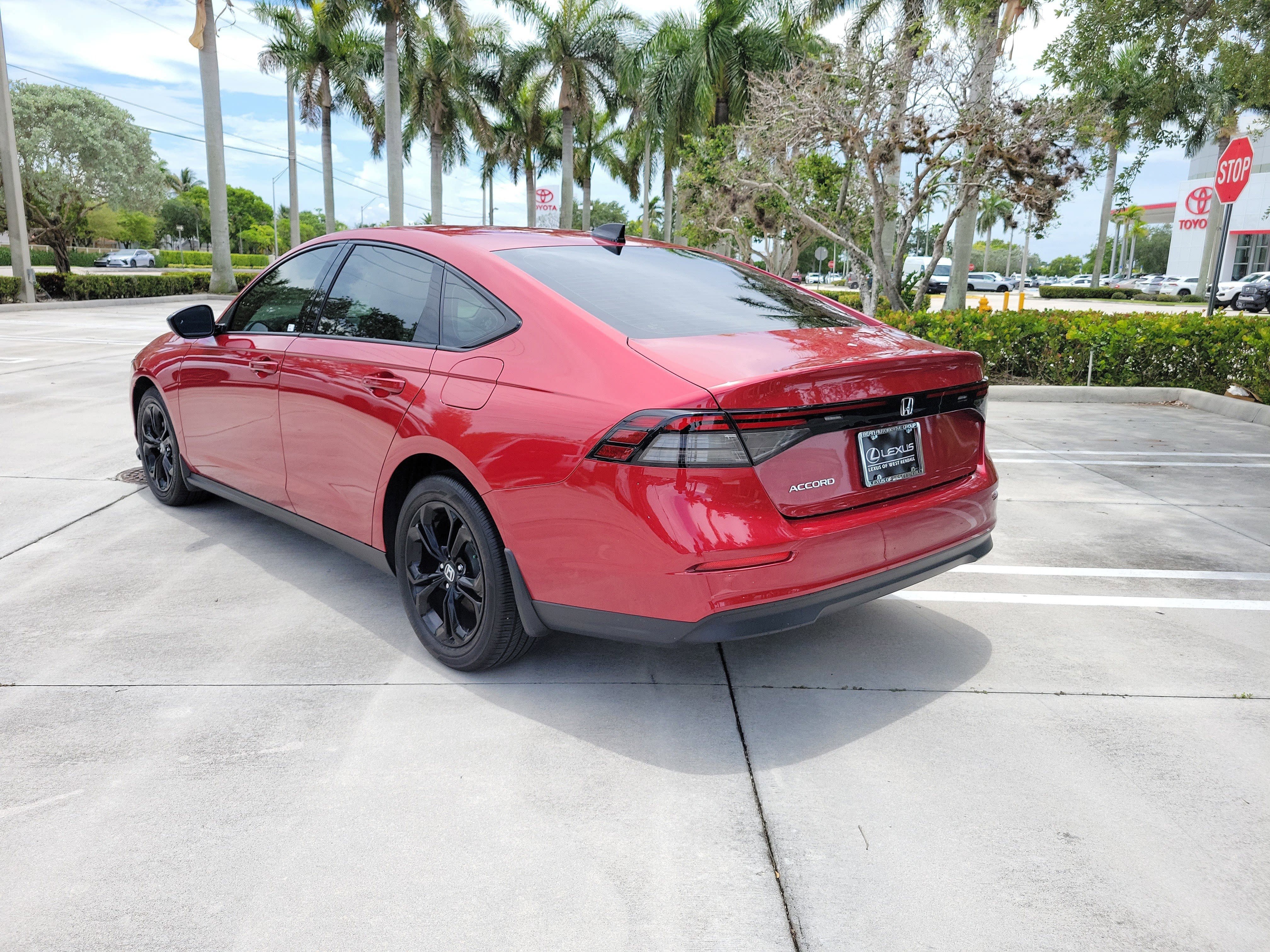 Used 2025 Radiant Red Metallic Honda SE image 7