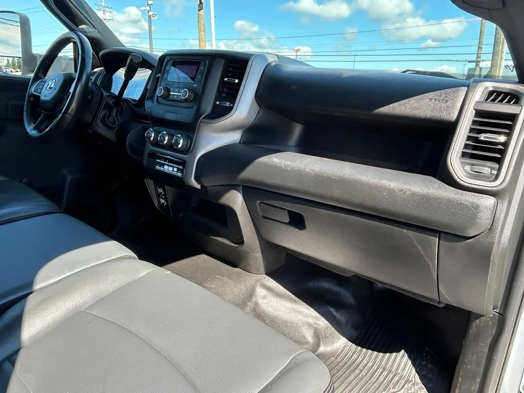 Used 2021 White Ram Tradesman image 34