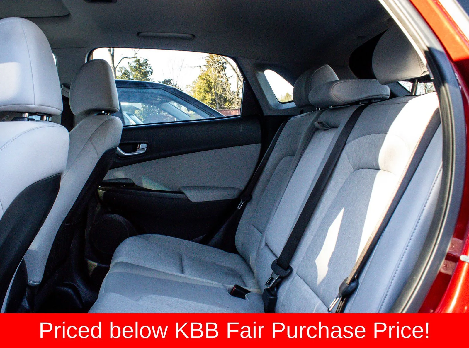 Used 2023 Red Hyundai SEL image 12