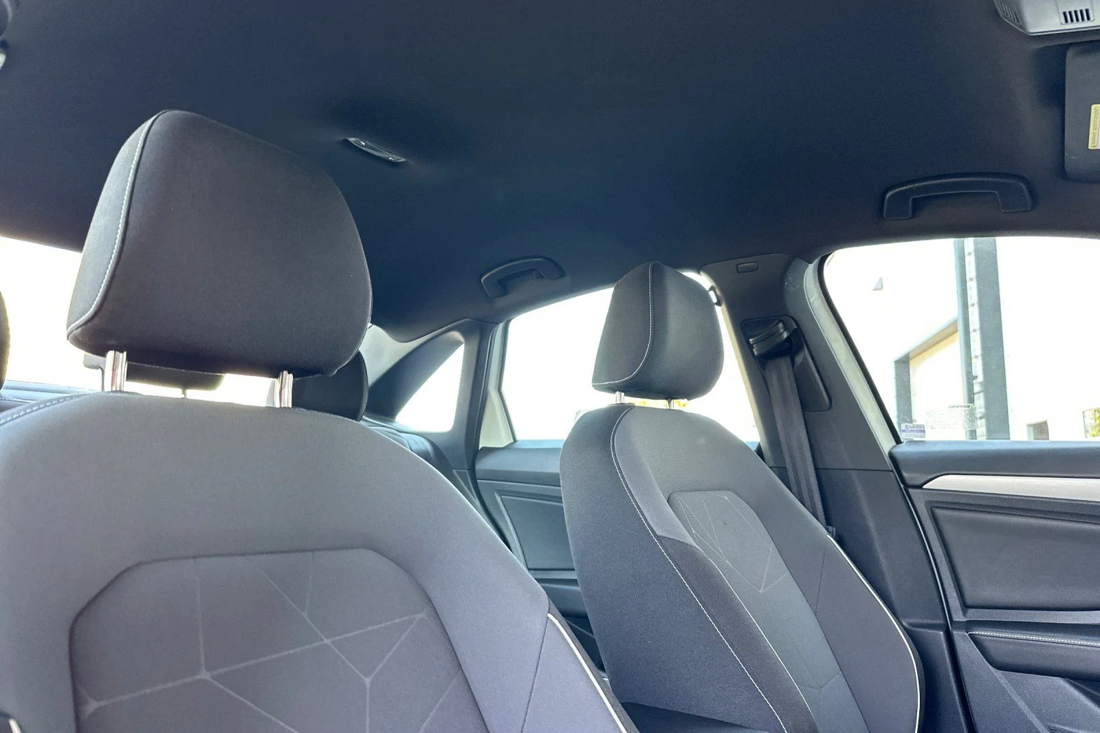 Certified Used 2025  Volkswagen 1.5T Sport image 16