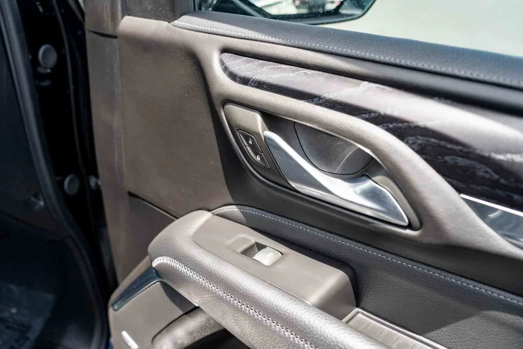 Used 2024 Black GMC Denali image 30