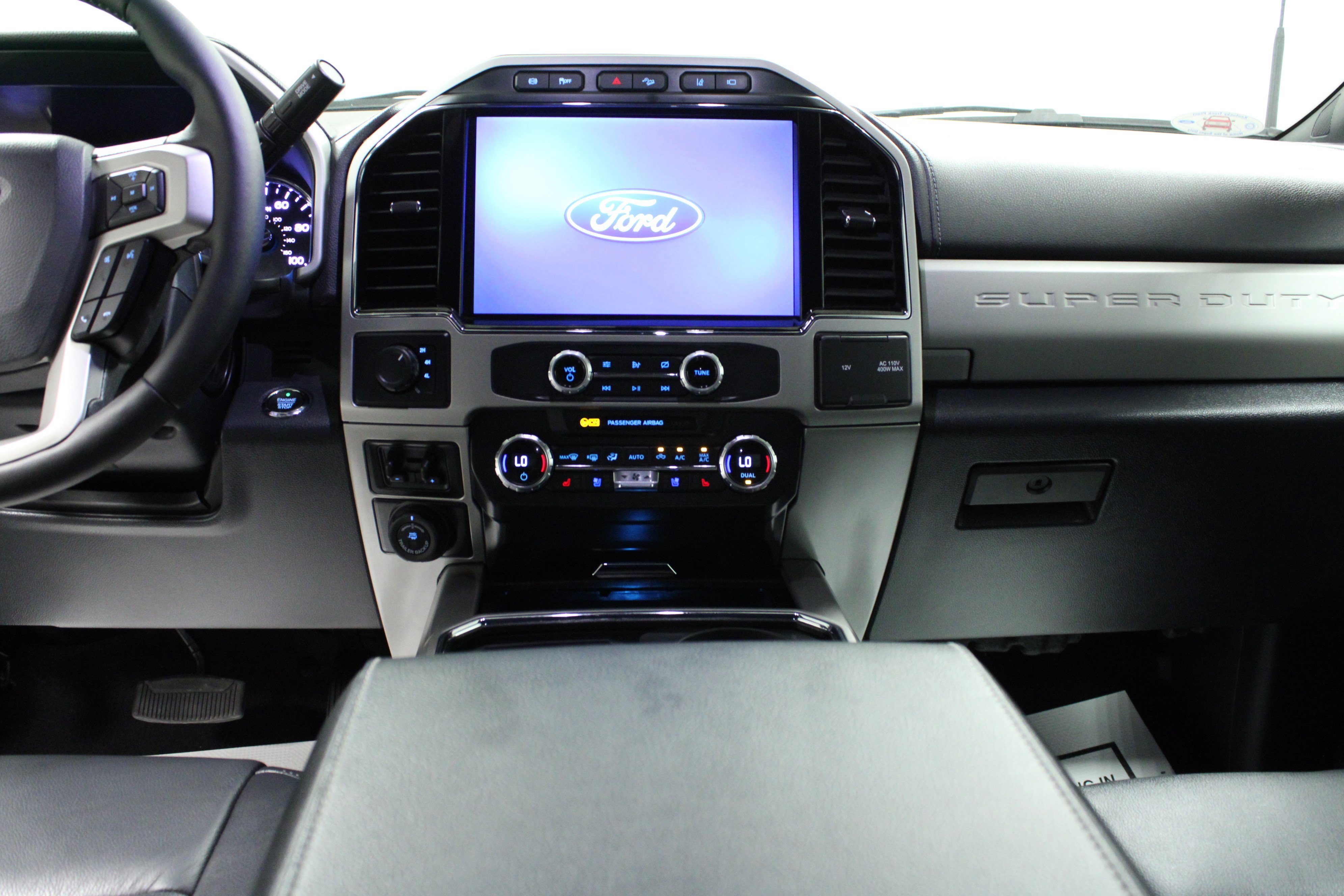 Used 2022 White Metallic Ford Lariat image 18