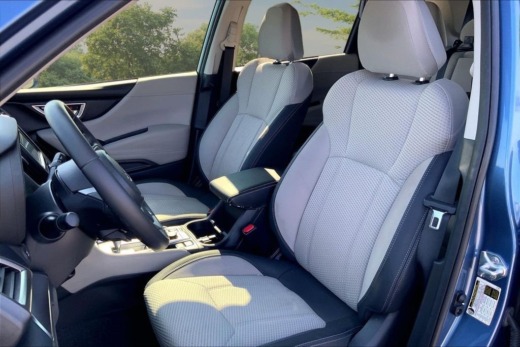Used 2024 Blue Subaru Premium image 21