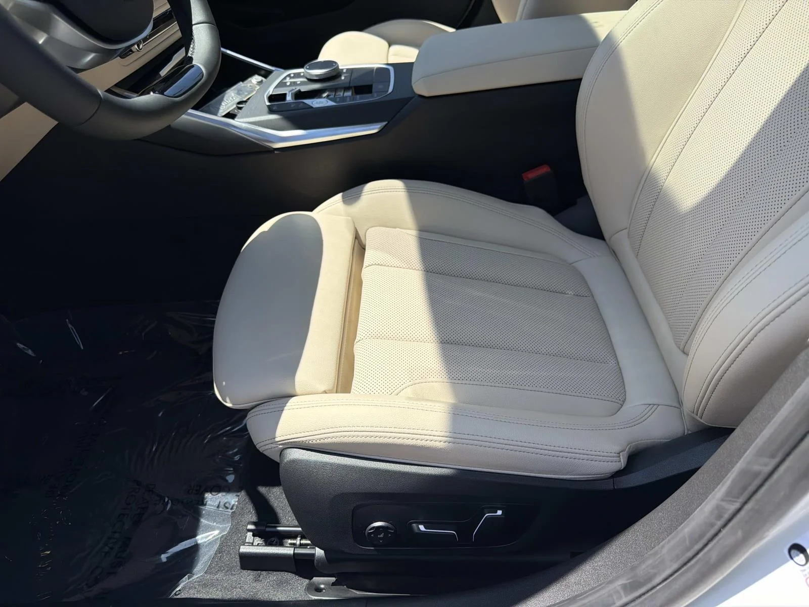 New 2026 Alpine White BMW 330i image 14