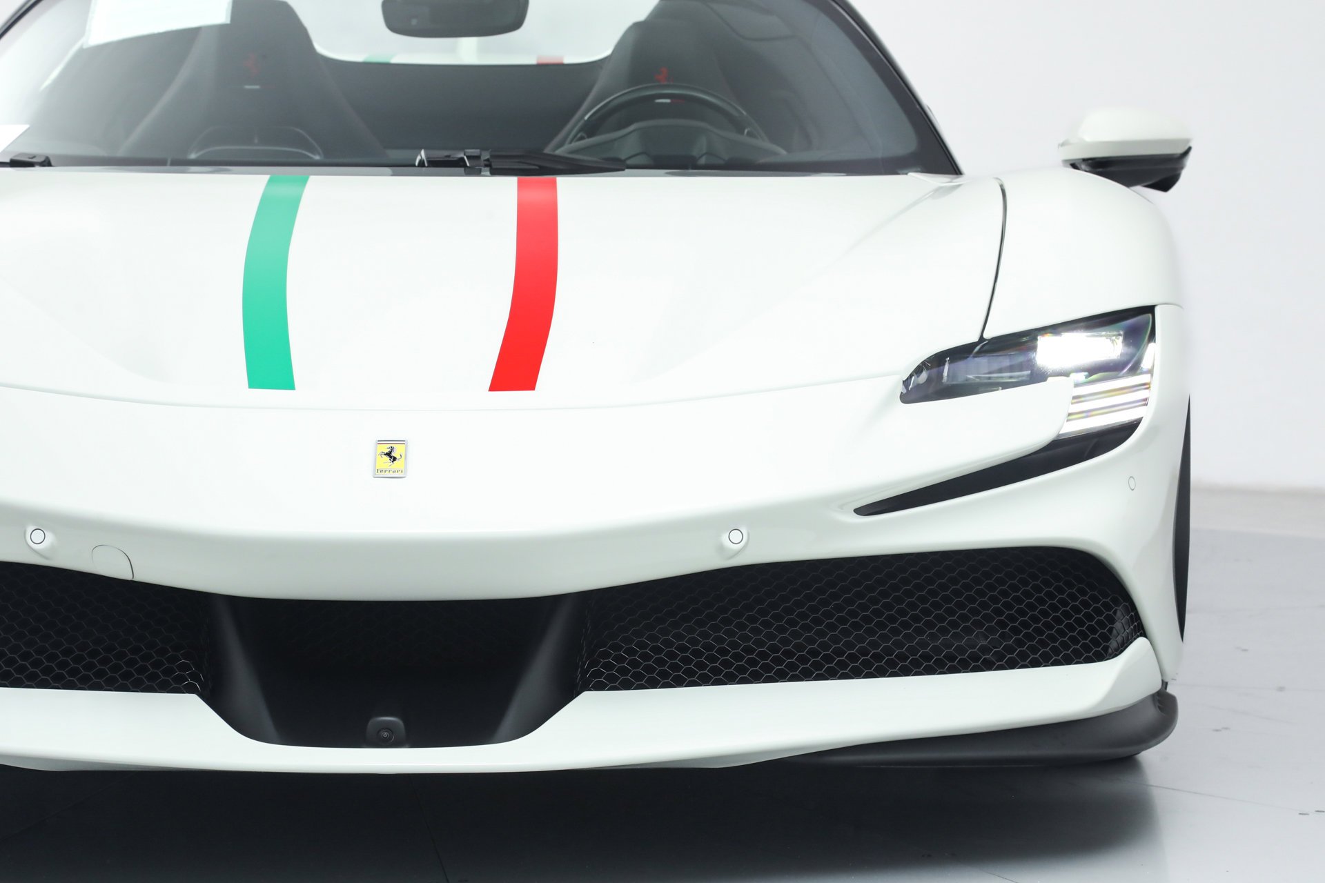Certified Used 2025 White Ferrari  image 15