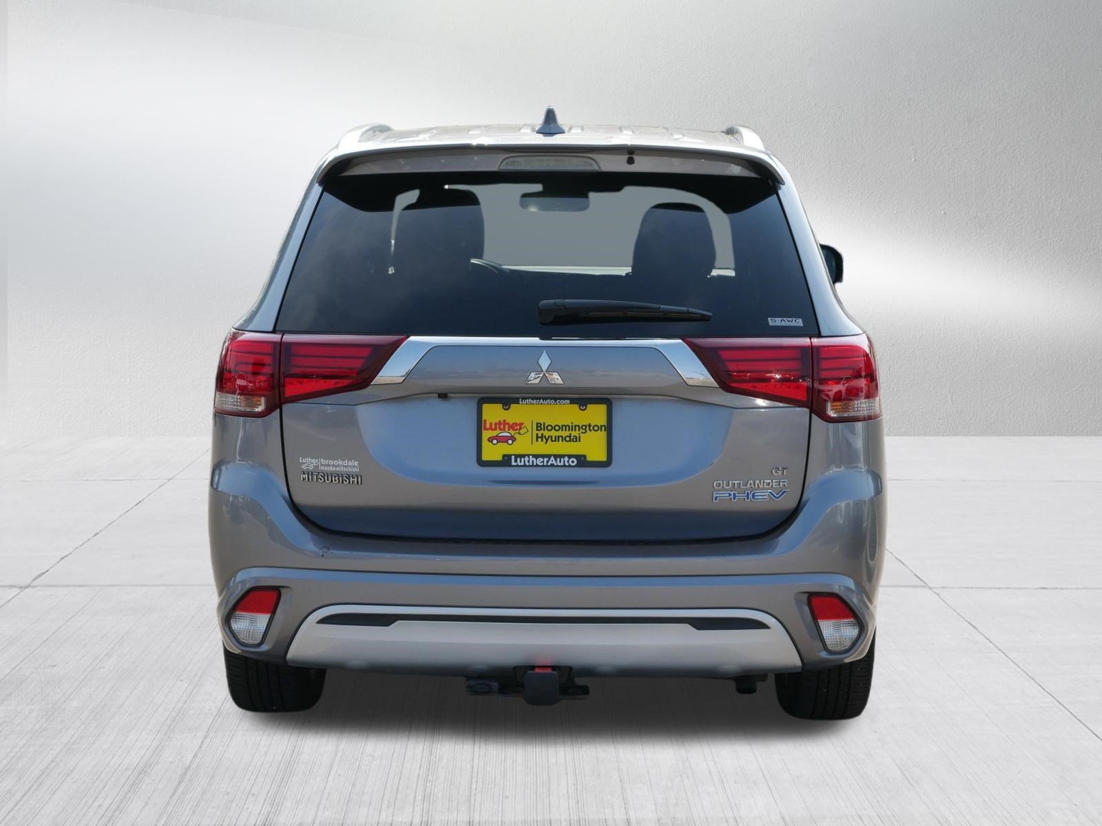 Used 2019 Mercury Gray Metallic Mitsubishi GT image 6