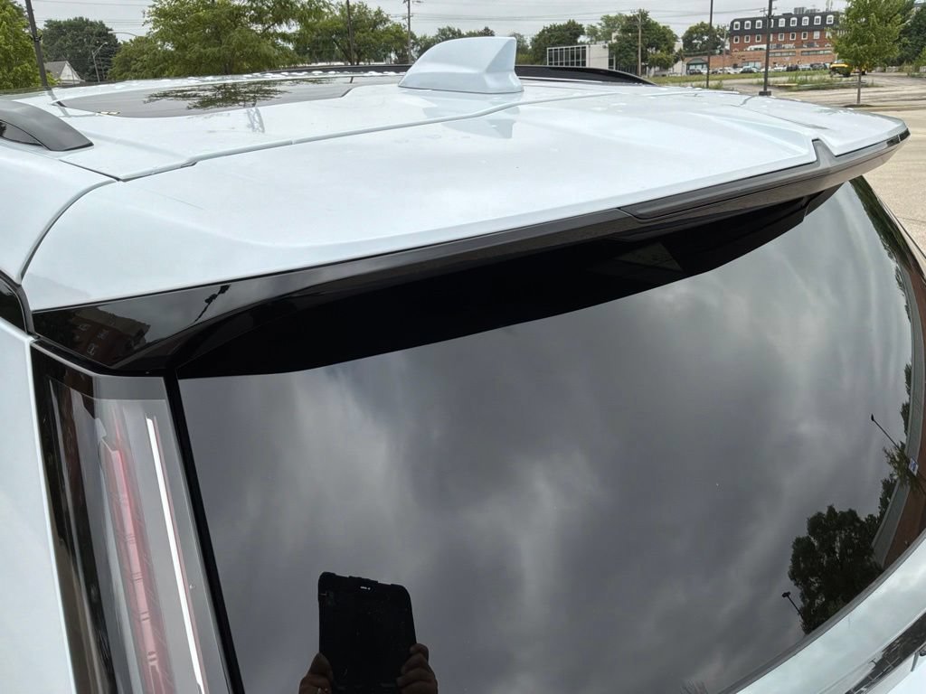 2027 Cadillac VISTIQ Sport - Photo 17