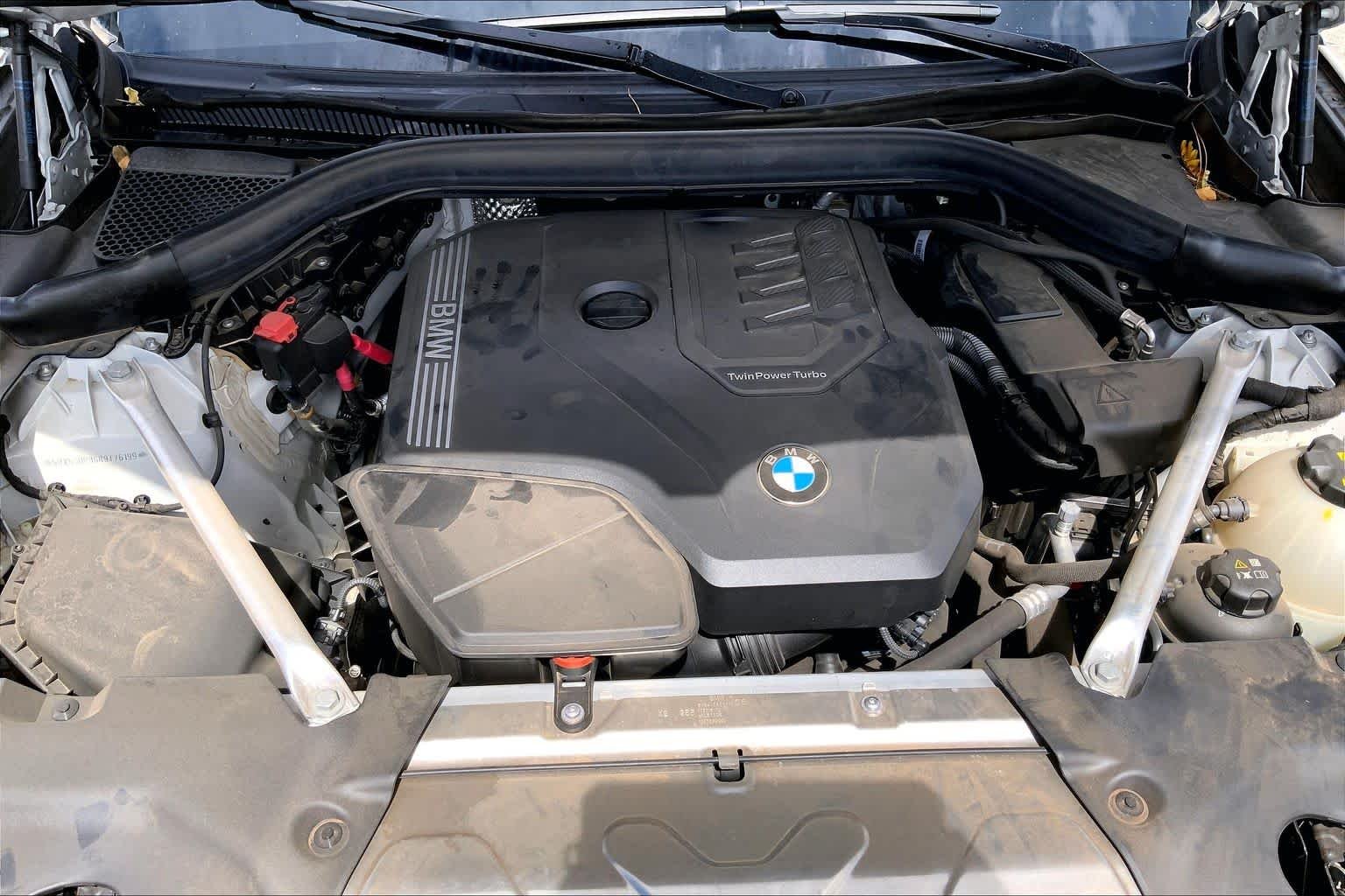 Used 2024 Mineral White Metallic BMW xDrive30i image 32