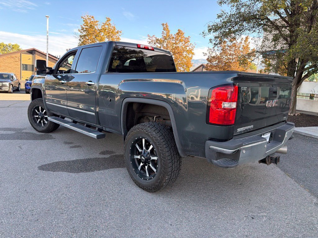 Used 2017 Dark Slate Metallic GMC SLT image 14