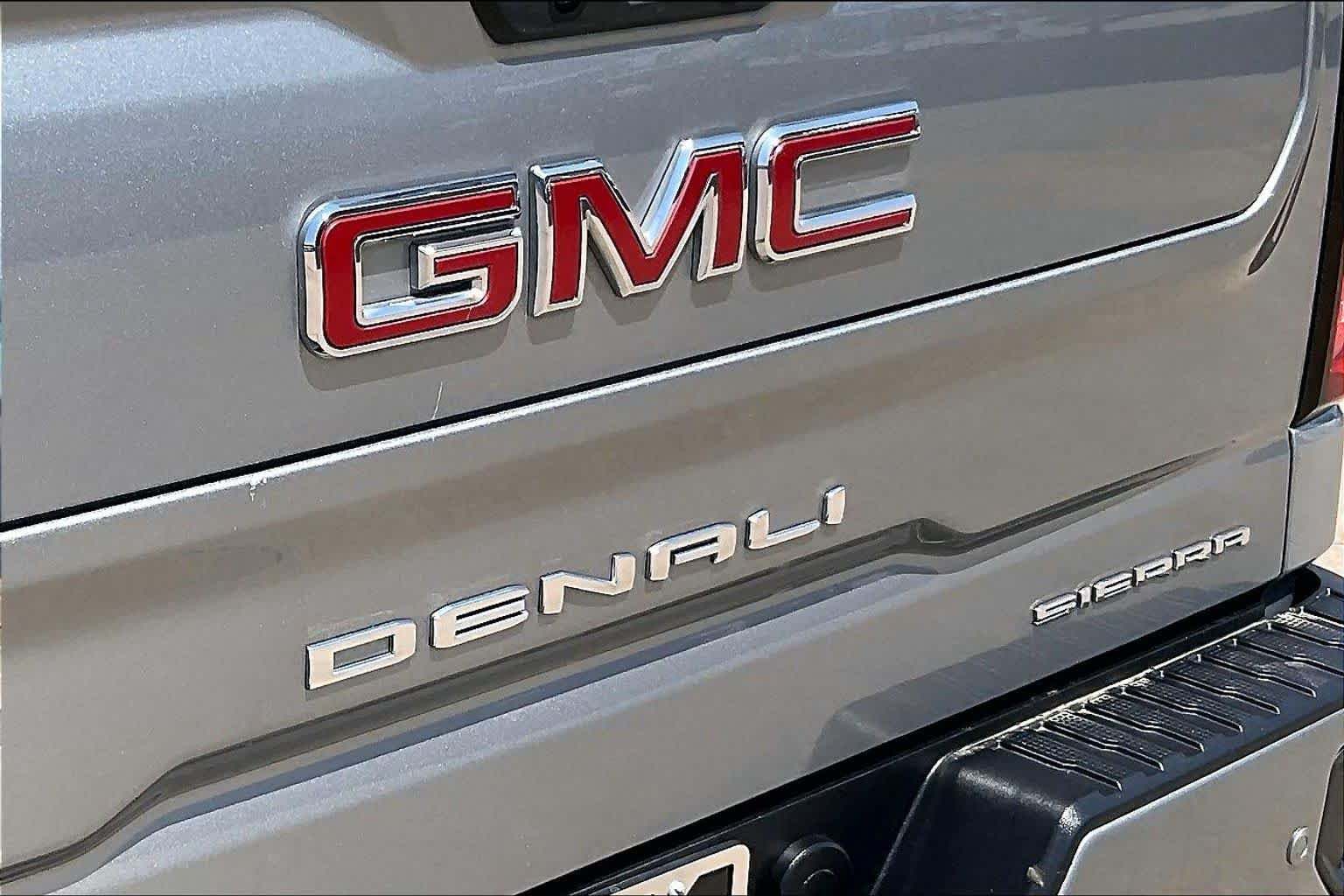 Used 2023 Sterling Metallic GMC Denali image 30