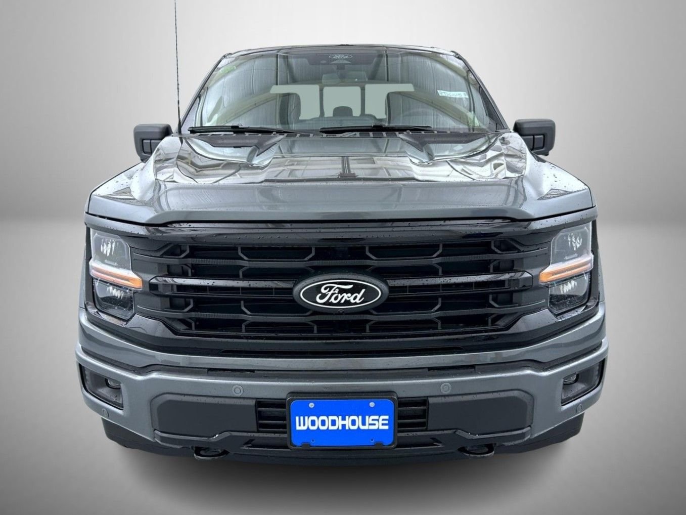 New 2026 Carbonized Gray Metallic Ford XLT image 2