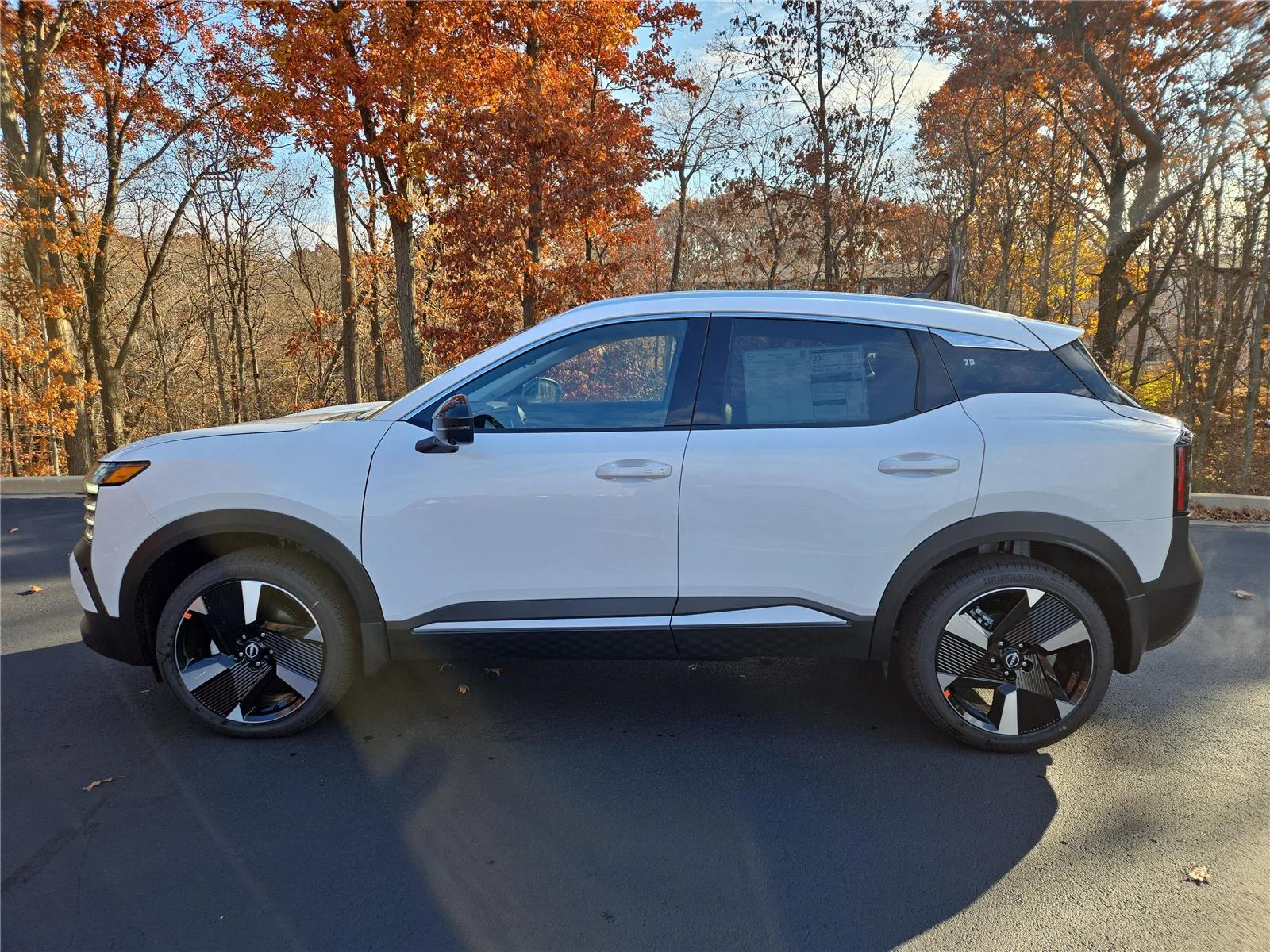 New 2026 Aspen White Tricoat Nissan SR image 5