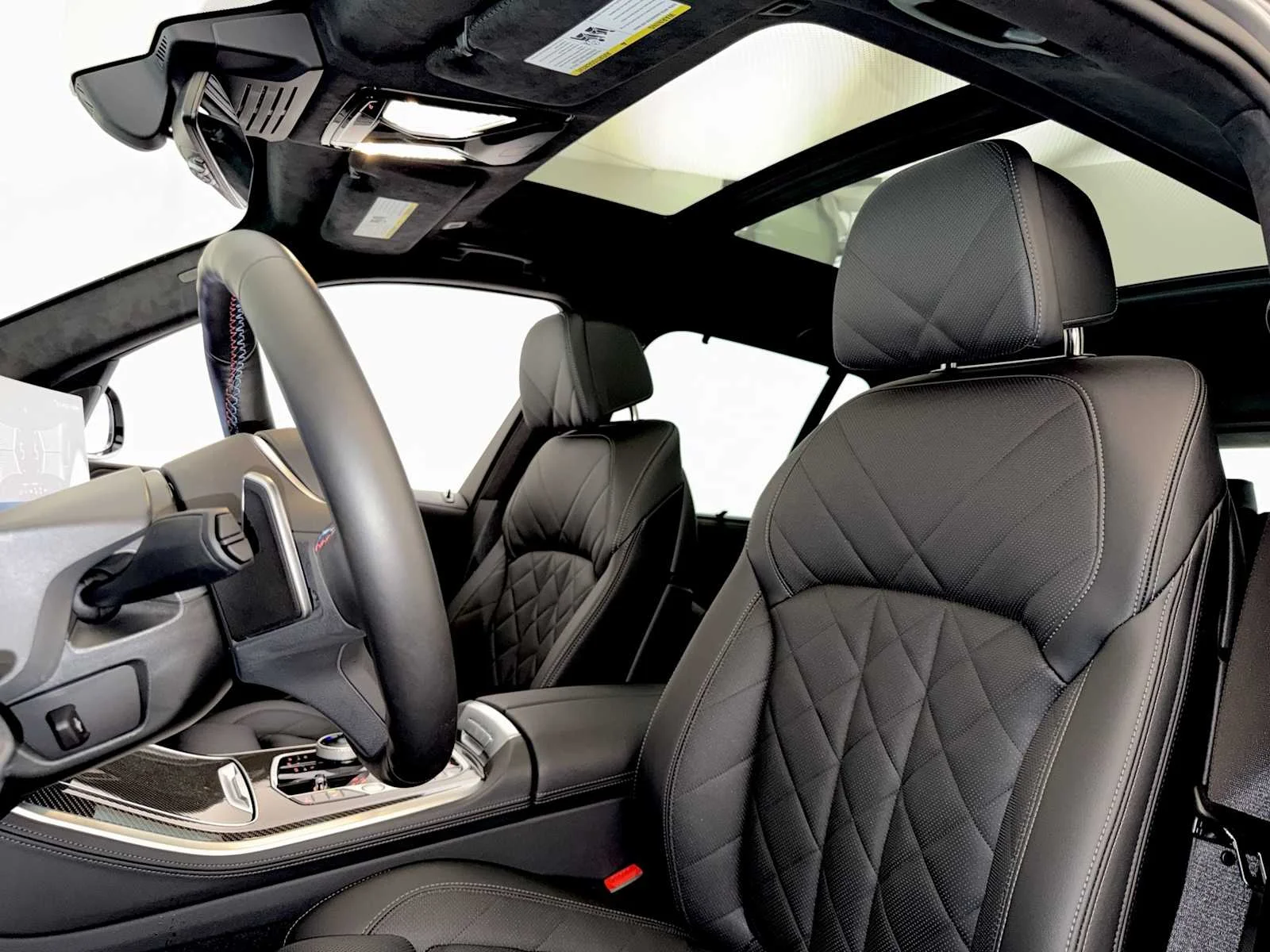 2026 BMW X5 M60i - Photo 20