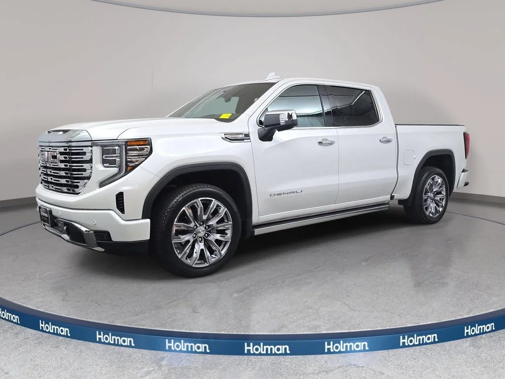 Used 2024 White GMC Denali image 1