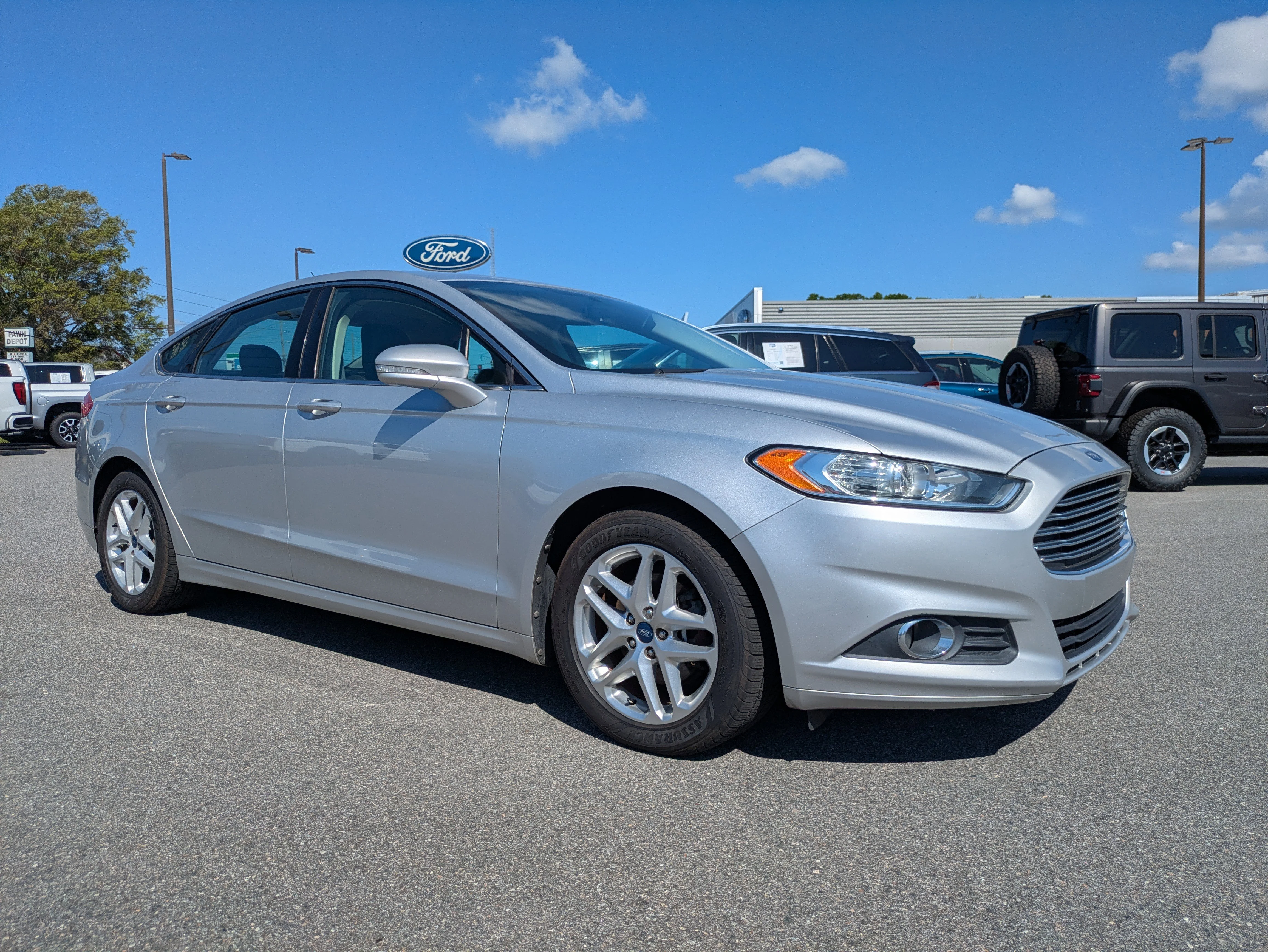 2013 Ford Fusion SE