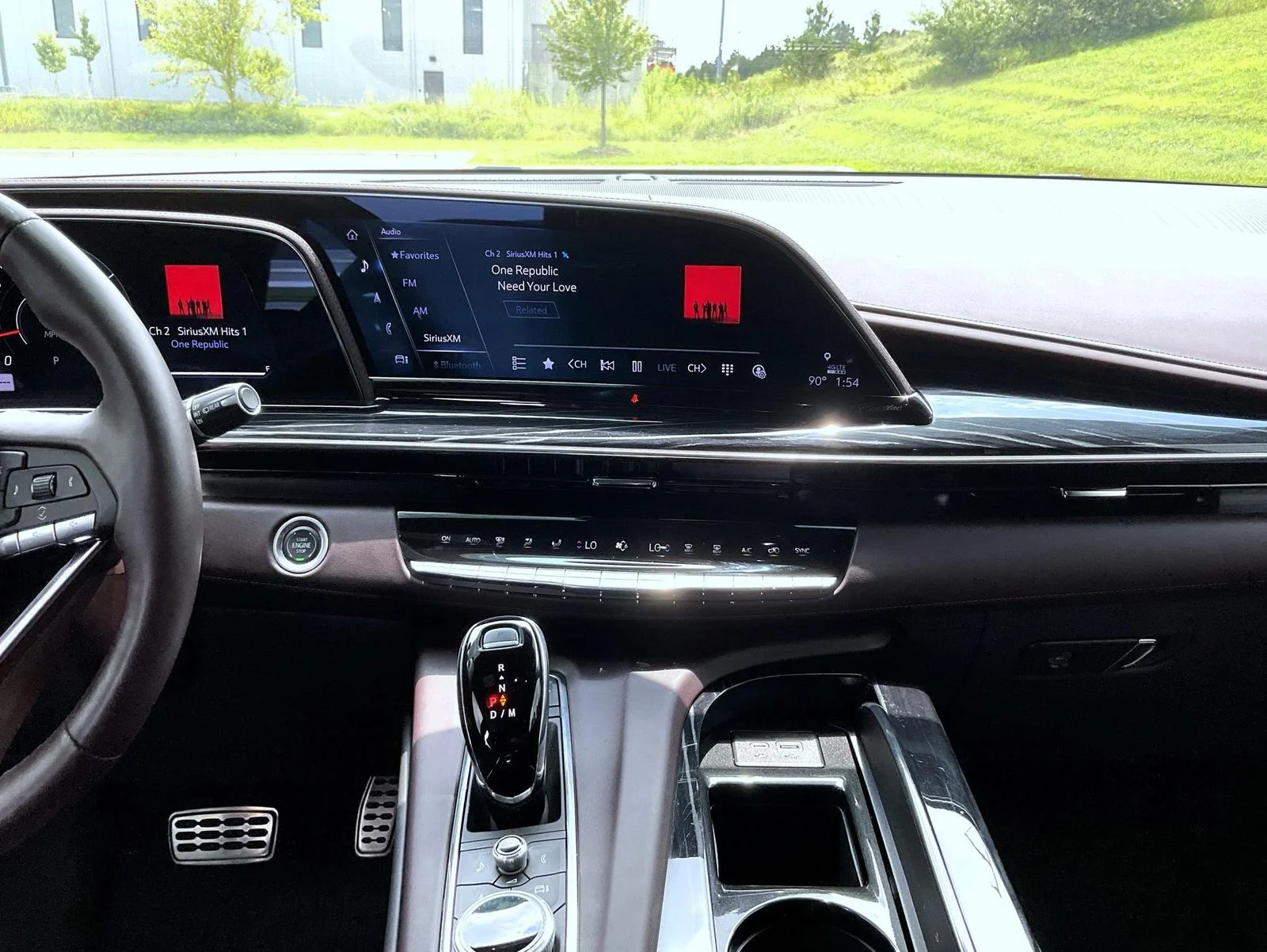Used 2024 White Cadillac V-Series image 13