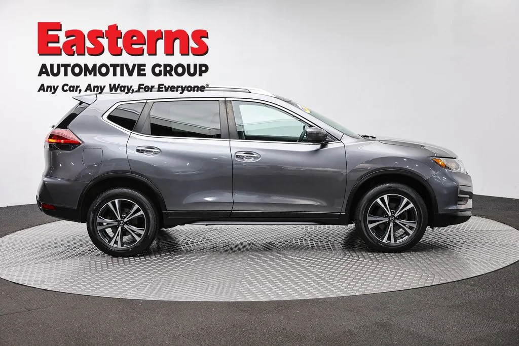 Used 2020 Gray Nissan SV image 4