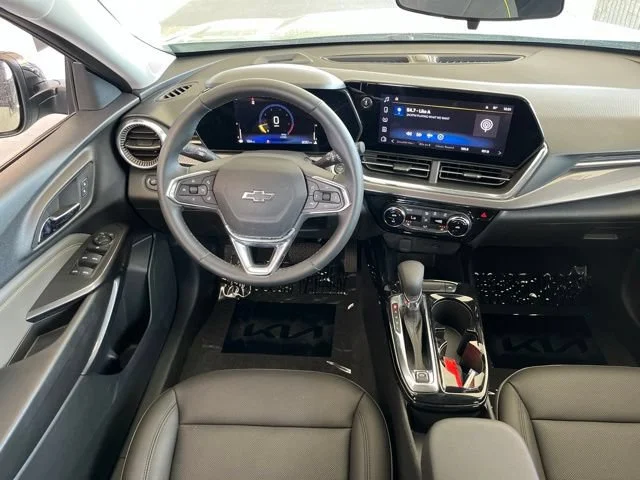 Used 2025 Cacti Green Chevrolet ACTIV image 38