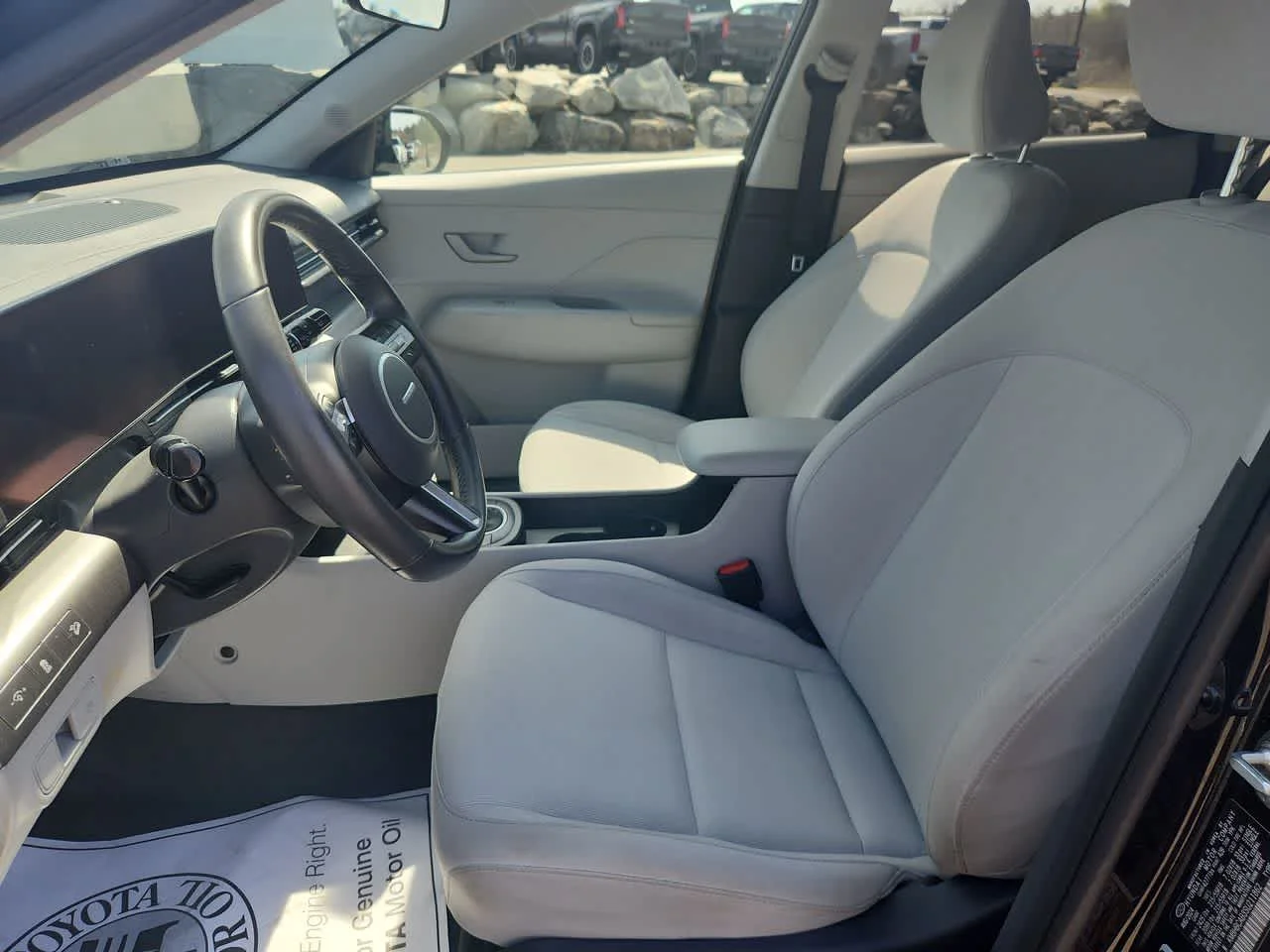 2025 Hyundai Kona SEL - Photo 12
