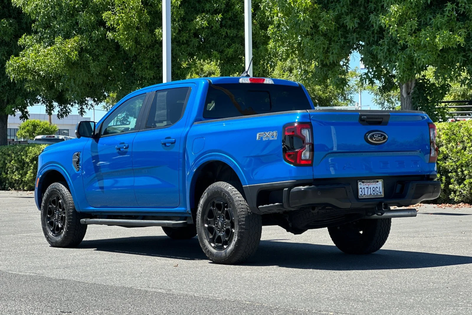 Used 2025 Blue Metallic Ford LARIAT image 6