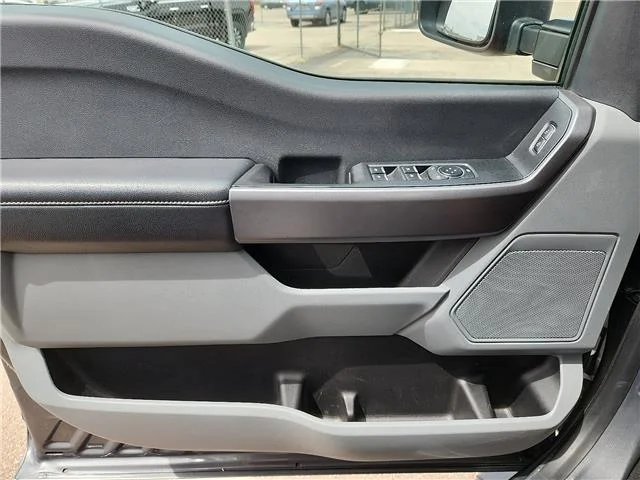 Used 2025 Gray Ford  image 13
