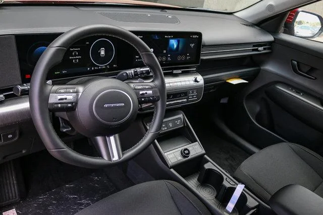 2025 Hyundai Kona EV SEL - Photo 23