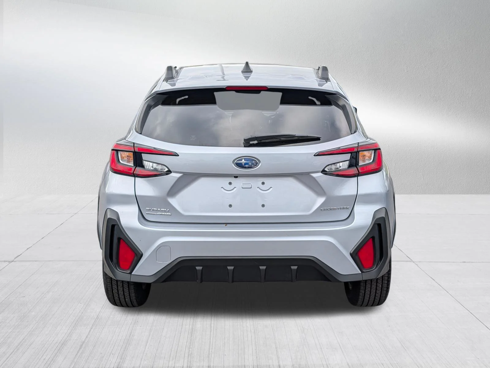 Used 2025 Ice Silver Metallic Subaru Premium image 6