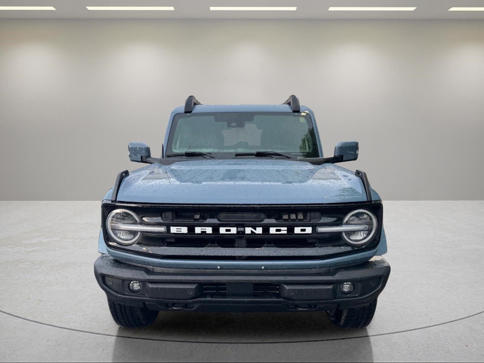 Used 2025 Azure Gray Metallic Tri-Coat Ford Outer Banks image 21