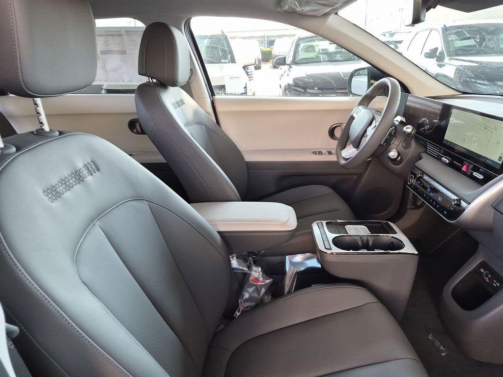 New 2026 Black Hyundai SEL image 31