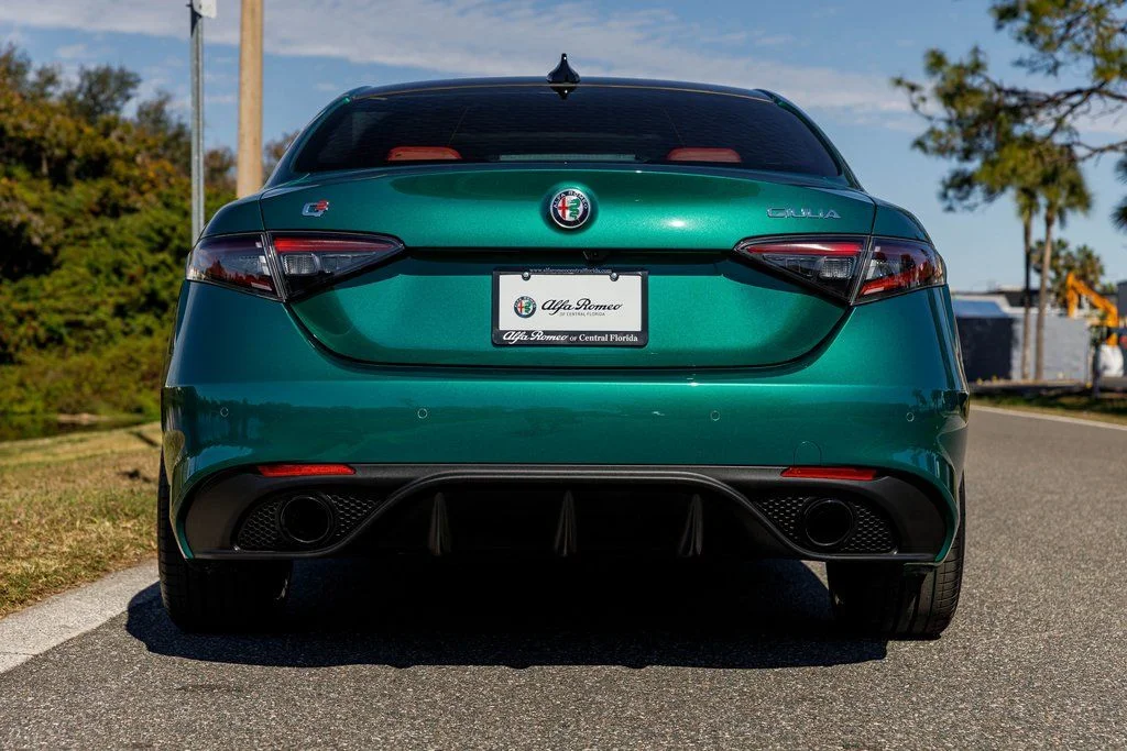 2025 Alfa Romeo Giulia Base - Photo 9