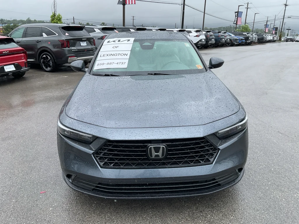Used 2023 Meteorite Gray Metallic Honda EX image 3
