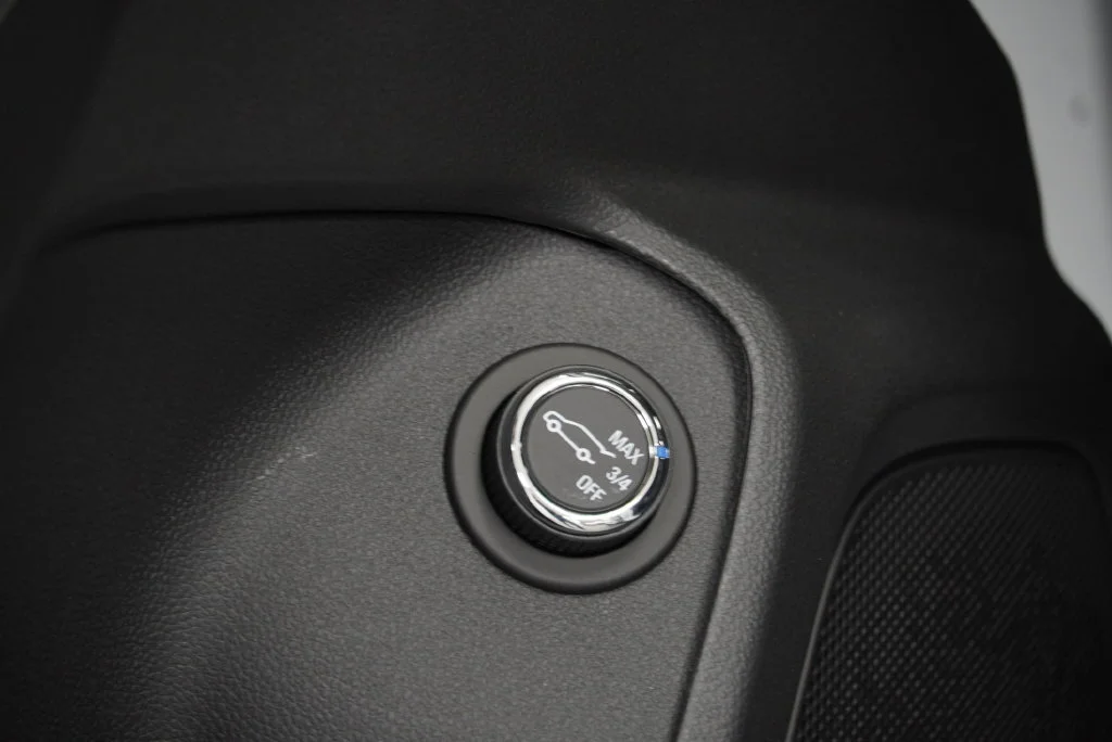 New 2026 Summit White Chevrolet LT image 30