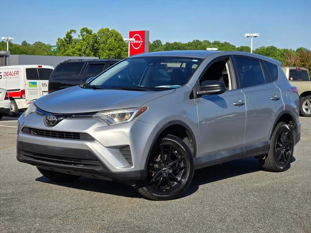 Used 2018 Silver Toyota LE image 2