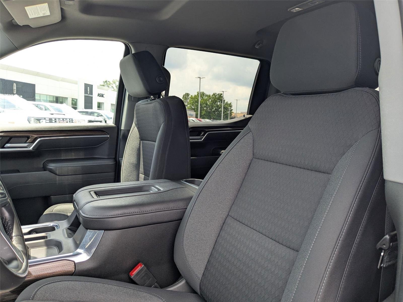 Used 2022 Summit White Chevrolet RST image 13