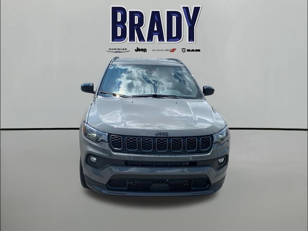 New 2026 Sting-Gray Clear-Coat Exterior Paint Jeep Latitude image 2
