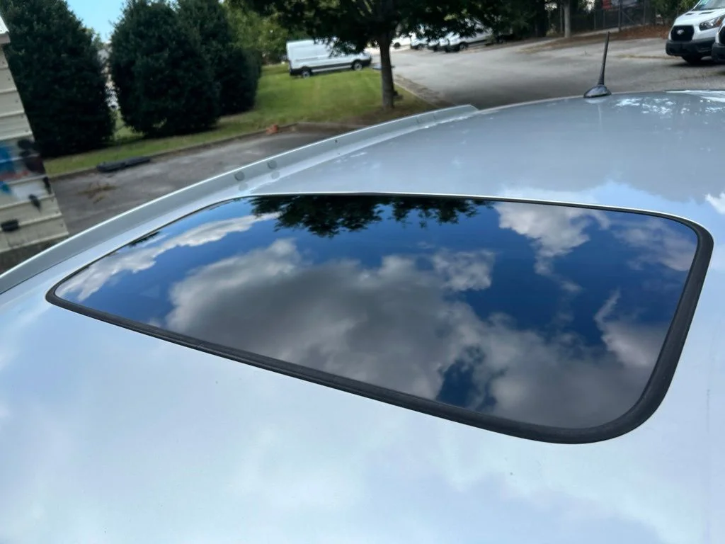 Used 2015 Silver Honda EX-L image 10