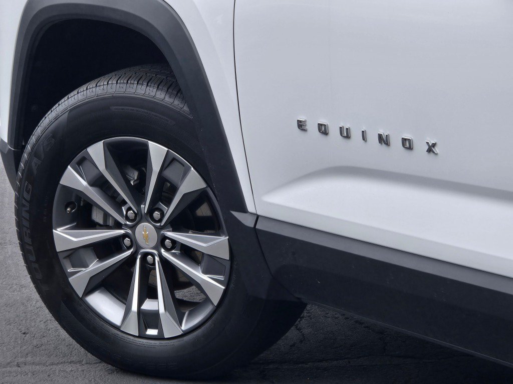 2025 Chevrolet Equinox LT - Photo 14