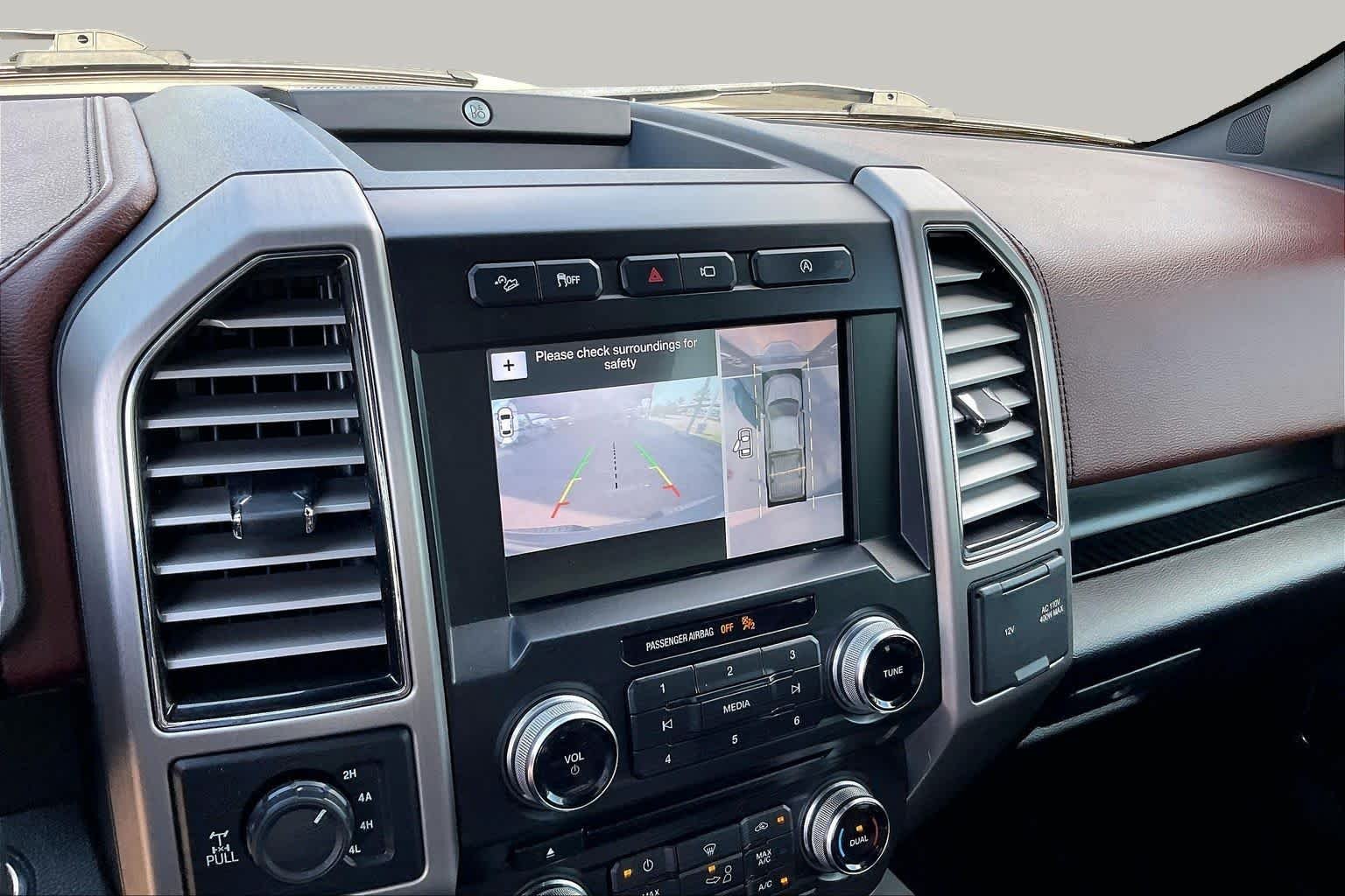 Used 2018 White Gold Ford Platinum image 26