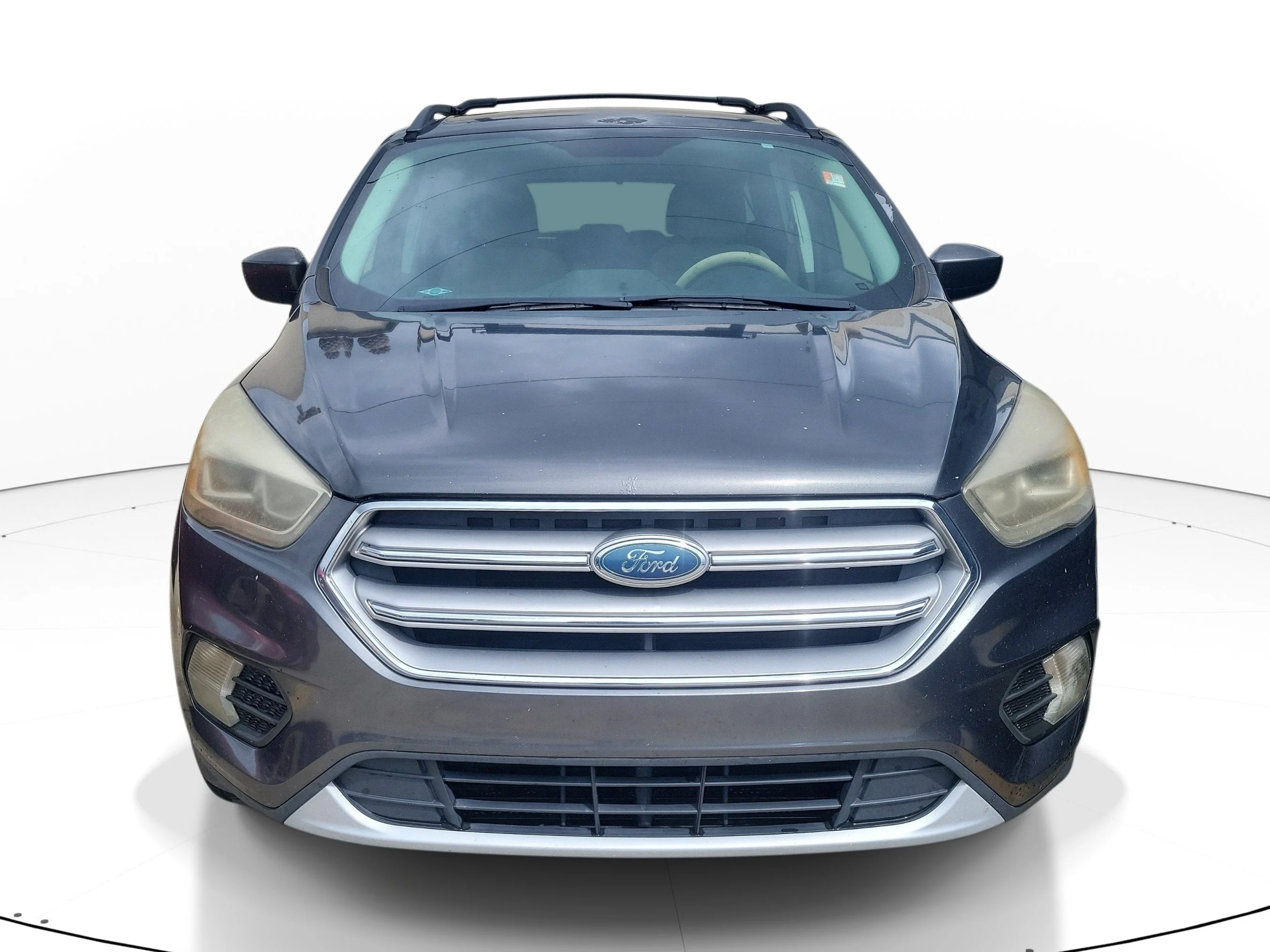 Used 2017 Magnetic Ford SE image 2